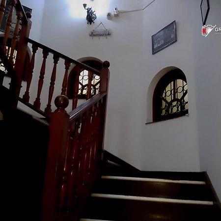 Ceylon Travel And Stay Lodge Battaramulla Eksteriør billede
