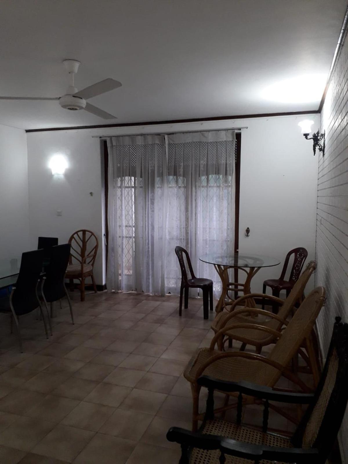 Ceylon Travel And Stay Lodge Battaramulla Eksteriør billede