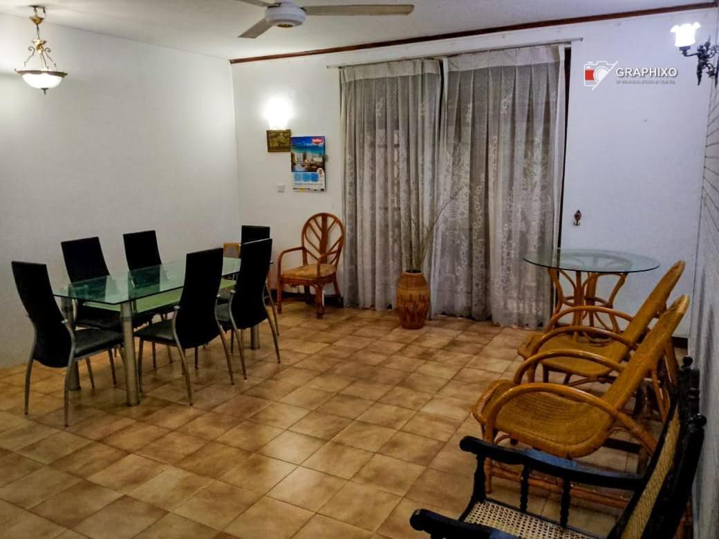 Ceylon Travel And Stay Lodge Battaramulla Eksteriør billede
