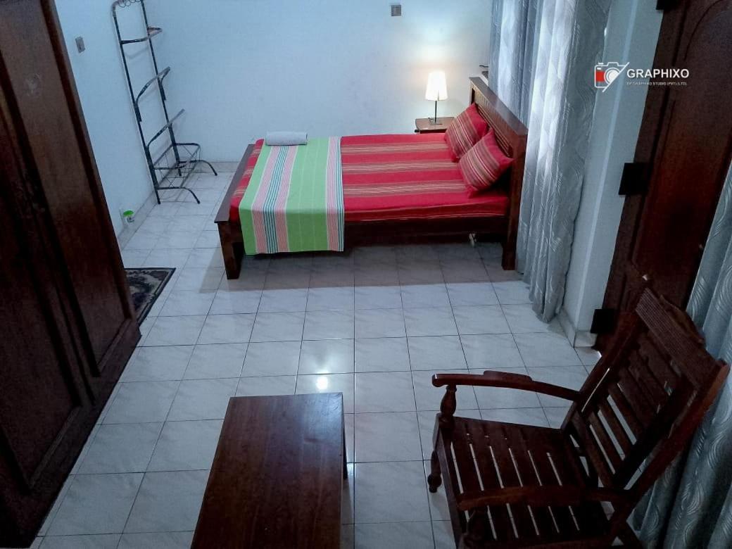 Ceylon Travel And Stay Lodge Battaramulla Eksteriør billede